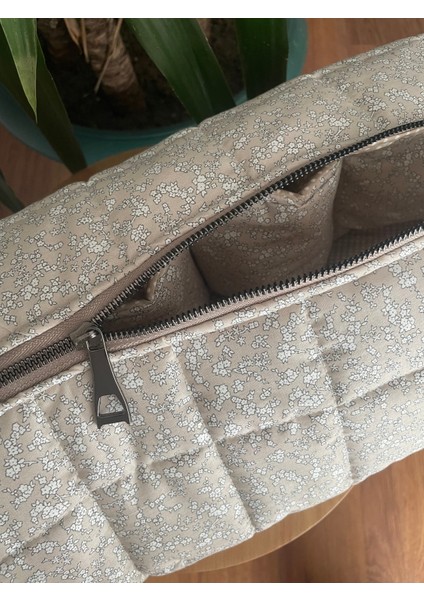 Renkli ve Şık Makyaj Çantası, Taşınabilir ve Kullanışlı Tasarım modelleri