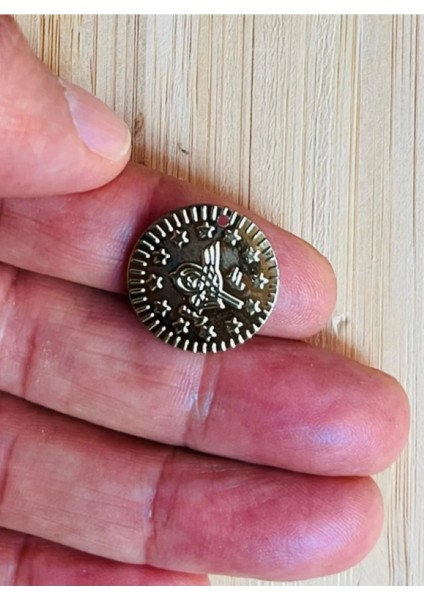 Ince Metalik Kaplama Tuğra Plastik Pul 20MM. Tahmini 100 Adet Civarı. Gold. fırsatları