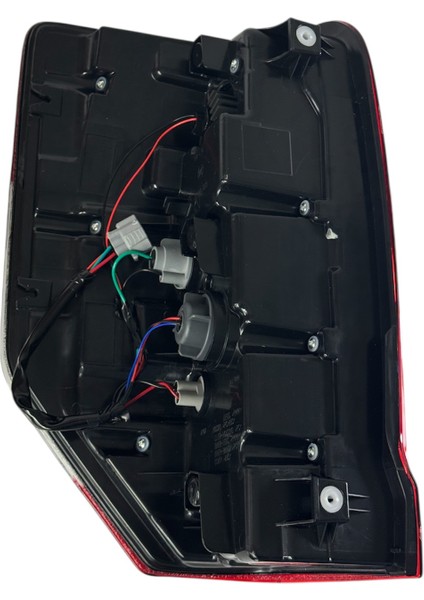 Mıtsubıshı Stop L200 19-21 Sağ (Ledli / Duylu) A-Kalite fiyatları