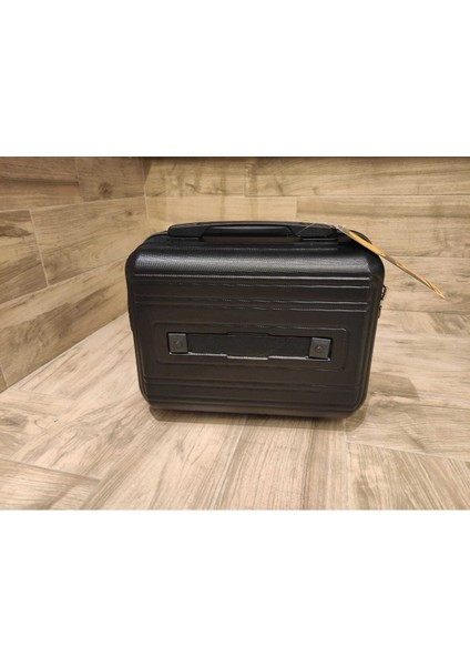 Şık Siyah Makyaj Çantası - Travel Polo, Hafif ve Kullanışlı Tasarım modelleri