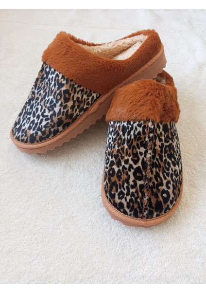 Kutox Leopar Desenli Kışlık Kadın Terliği