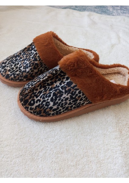Kutox Leopar Desenli Kışlık Kadın Terliği modelleri