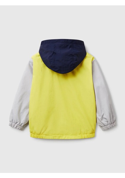 Erkek Bebek Sarı Kolu Logo Detaylı Astarlı Kapüşonlu Yağmurluk