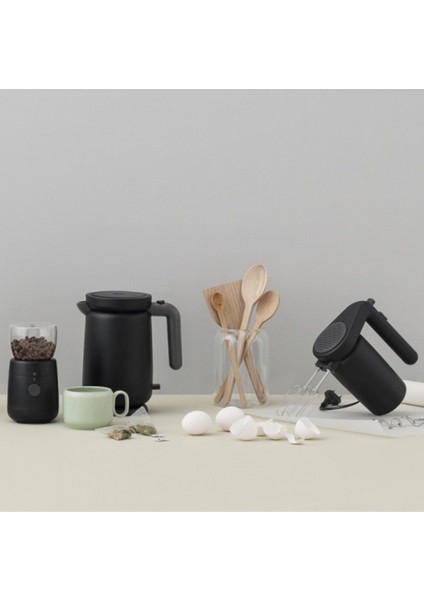 1 L Siyah Elektrikli Su Isıtıcı, Şık ve Kullanışlı Tasarım fiyatları