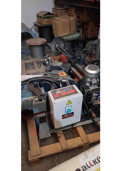 K-Mak Zirve 14”-30” Ağır Vasıta Sökme Takma Makinesi