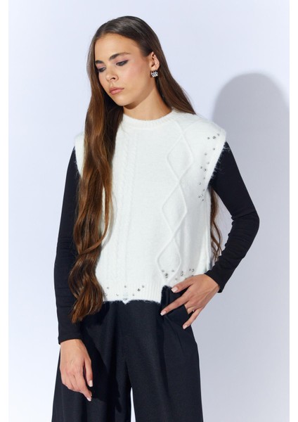 Kadın Ekru Bisiklet Yaka Desenli Triko Süveter fiyatları