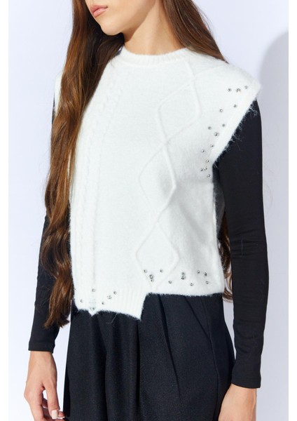 Kadın Ekru Bisiklet Yaka Desenli Triko Süveter indirimleri