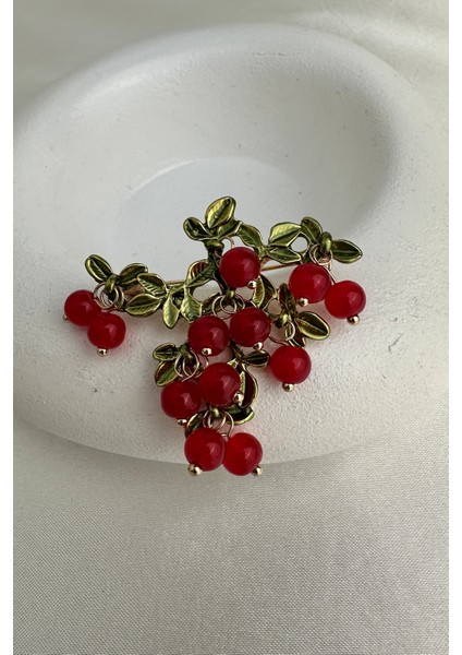 Altın Rengi Yaprak Detay Kırmızı Üzüm Salkımı Broş (4cm) fırsatları