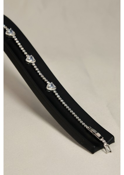 3 Zirkon Kalp Model Kadın Çelik Görünümlü Xp Zincir Bileklik fiyatları