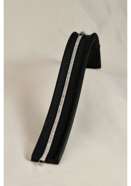 Dikdörtgen Sıralı Zirkon Taşlı Kadın Çelik Görünümlü Xp Zincir Bileklik modelleri