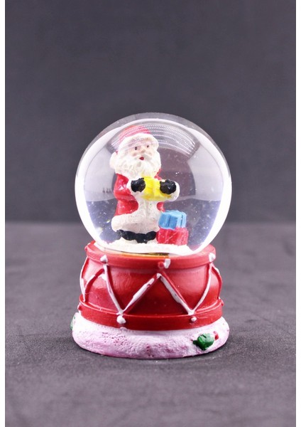 Noel Baba ve Hediye Paketi Temalı Mini Boy Işıklı Yılbaşı Kar Küresi 6.5 CM1A modelleri