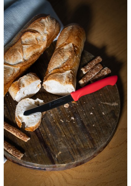 Kırmızı Sebze Bıçağı – Tırtıklı, 22 Cm, Paslanmaz Alman Çeliği, Ergonomik Sap (Tekli)