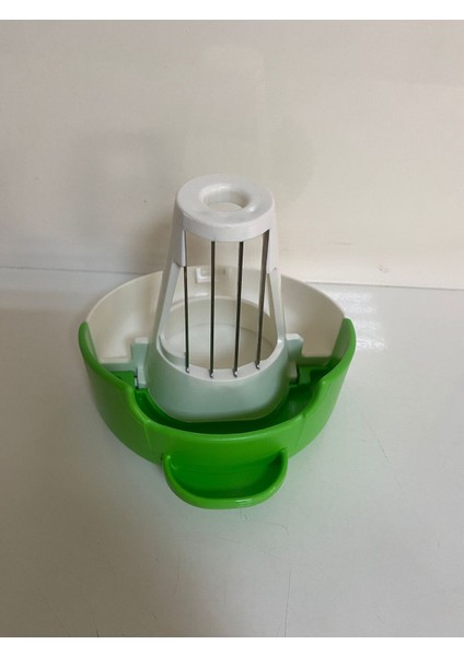 Yeşil Plastik Küp Max Chips Kesme Aparatı, 50/60 Hz, Pratik ve Kullanışlı modelleri