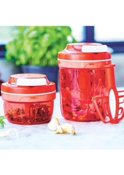 Kırmızı Süper Şef Tüm Seti, Mutfağınıza Şıklık ve Fonksiyon Getirir