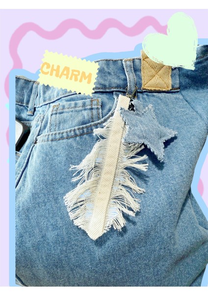 El Işçiliği Yaprak Yıldız Detaylı Denim Çanta Charm fiyatları
