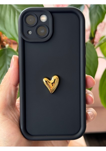 Apple iPhone 13 Kılıf 3D Kalp Tasarımlı Siyah Desenli Yumuşak Kamera Korumalı Silikon Kapak fırsatları
