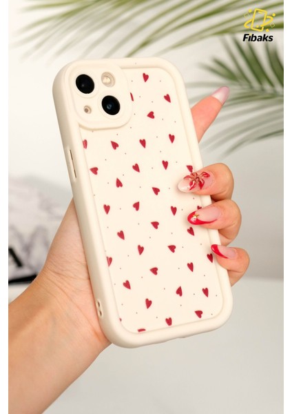 Apple iPhone 13 Kılıf Kamera Korumalı Silikon Renkli Kalp Tasarımlı Kamera Korumalı Silikon Kapak