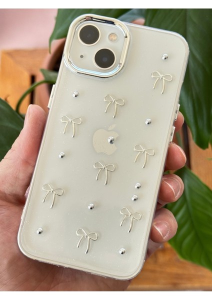Apple iPhone 14 Plus Kılıf Fiyonk Desenli Şeffaf Simli Gümüş Kamera Çıkıntılı Parlak Kapak