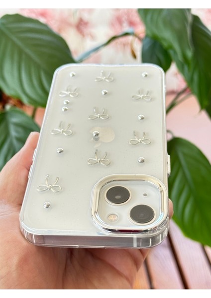 Apple iPhone 13 - 14 - 15 Kılıf Fiyonk Desenli Şeffaf Simli Gümüş Kamera Çıkıntılı Parlak Kapak indirimleri