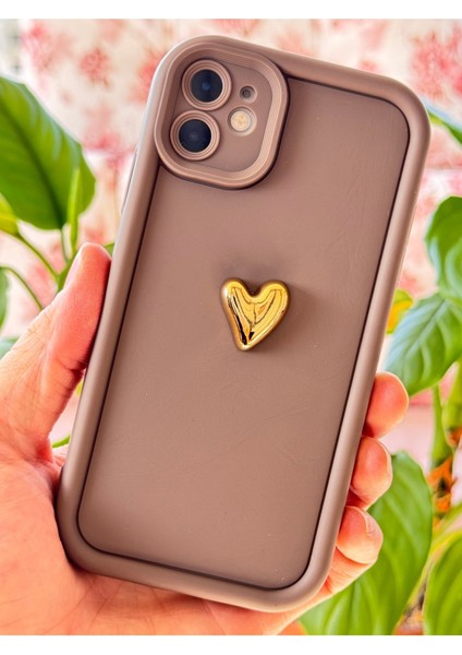 Apple iPhone 11 Kılıf 3D Kalp Tasarımlı Kahverengi Desenli Yumuşak Kamera Korumalı Silikon Kapak modelleri