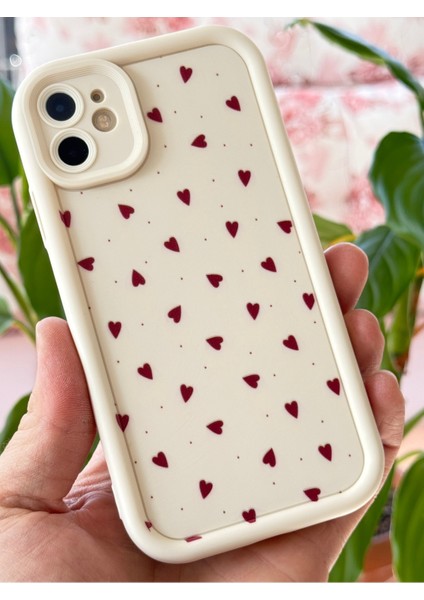 Apple iPhone 11 Kılıf Kamera Korumalı Silikon Renkli Kalp Tasarımlı Kamera Korumalı Silikon Kapak
