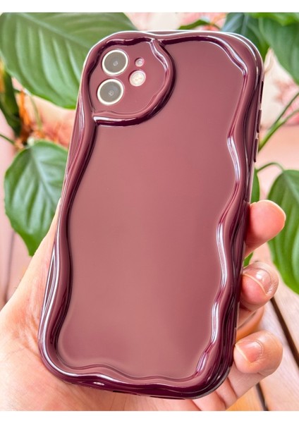 Apple iPhone 11 Uyumlu Kılıf Kamera Korumalı Dalga Kenarlı Darbe Emici Bordo Silikon Kapak