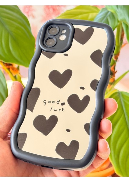 Apple iPhone 11 Kılıf Aynalı Kalp Desenli Yumuşak Kenarlı Kamera Korumalı Silikon Kapak fırsatları