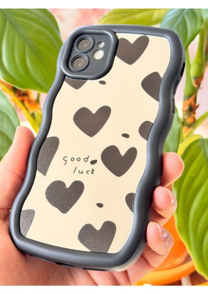 Apple iPhone 11 Kılıf Aynalı Kalp Desenli Yumuşak Kenarlı Kamera Korumalı Silikon Kapak