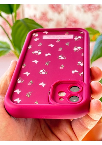 Apple iPhone 11 Kılıf Yumuşak Dokulu Kelebek ve Gül Desenli Yumuşak Kamera Korumalı Silikon Kapak