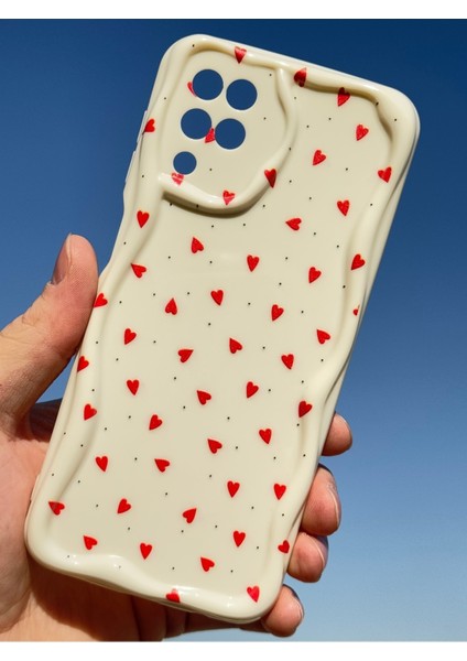 Samsung Galaxy A12 - M12 Kılıf Kamera Korumalı Dalga Kenarlı Kırmızı Kalp Desenli Silikon Kapak indirimleri