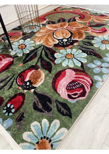 Yeşil Çiçek Desenli Floral Lateks Taban Halı modelleri