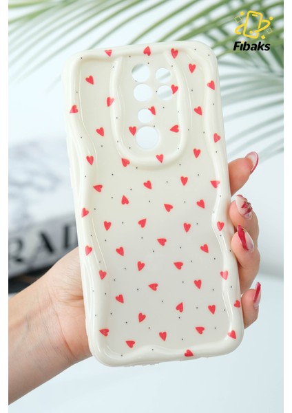 Xiaomi Redmi Note 8 Pro Kılıf Kamera Korumalı Dalga Kenarlı Kırmızı Kalp Desenli Silikon Kapak