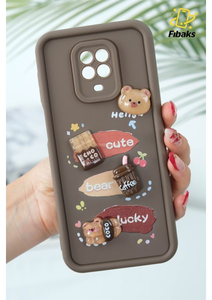 Xiaomi Redmi Note 9s/9 Pro Kılıf Tasarımlı Desenli Kamera Korumalı Ayıcık Kahve Renkli Yumuşak Silikon Kap