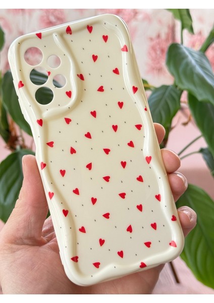 Samsung Galaxy A32 Kılıf Kamera Korumalı Dalga Kenarlı Kırmızı Kalp Desenli Silikon Kapak modelleri