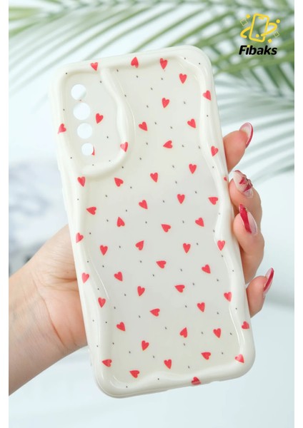 Samsung Galaxy A50 - A30S Kılıf Kamera Korumalı Dalga Kenarlı Kırmızı Kalp Desenli Silikon Kapak