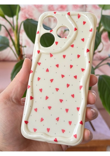 Xiaomi Redmi 13 4g Kılıf Kamera Korumalı Dalga Kenarlı Kırmızı Kalp Desenli Silikon Kapak