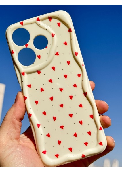 Xiaomi Redmi 13 4g Kılıf Kamera Korumalı Dalga Kenarlı Kırmızı Kalp Desenli Silikon Kapak