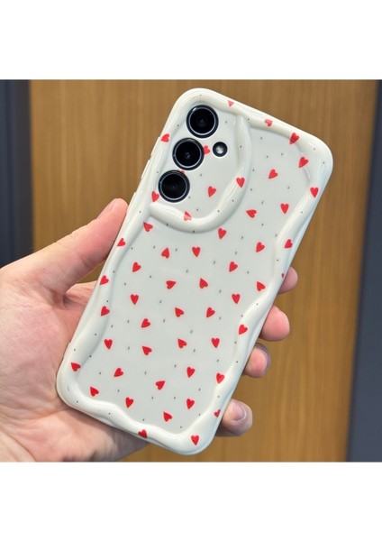 Samsung Galaxy A56 Uyumlu Kılıf Kamera Korumalı Dalga Kenarlı Kırmızı Kalp Desenli Silikon Kapak