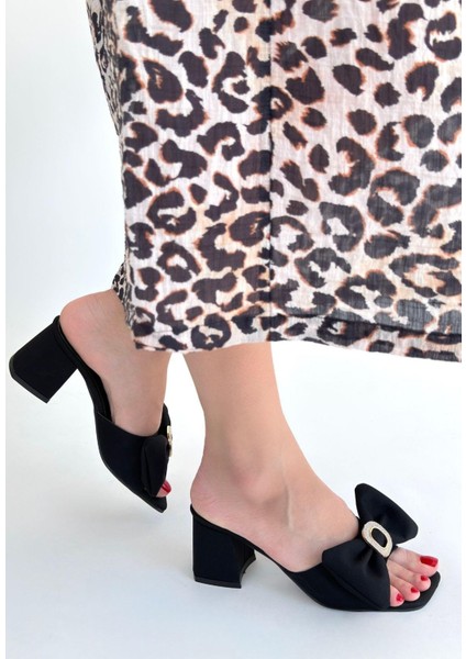 Niyyar Siyah Cilt Topuklu Terlik modelleri