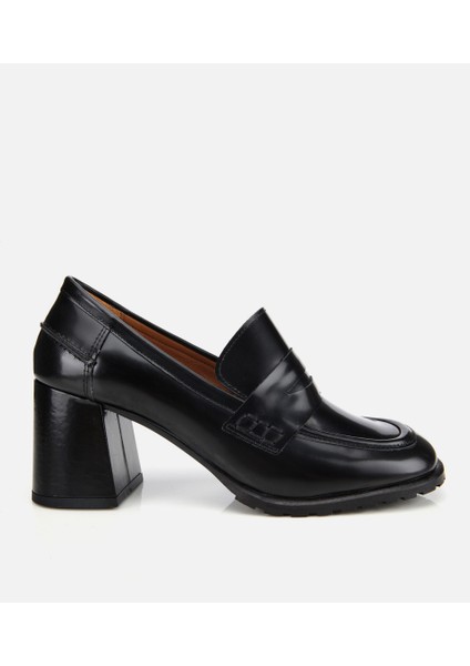 01AYH312770A100 KADIN Açma Deri Siyah Topuklu Klasik Loafer