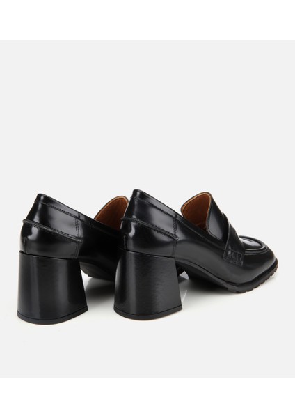 01AYH312770A100 KADIN Açma Deri Siyah Topuklu Klasik Loafer fırsatları