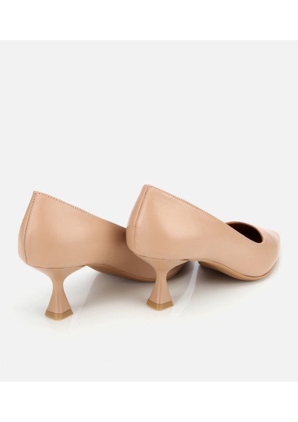 01AYH312480A330 KADIN Deri Bej Esnek Tabanlı Stiletto fırsatları