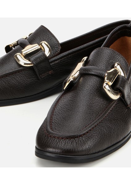 01AYH312390A480 KADIN Deri Kahverengi Tokalı Klasik Loafer modelleri