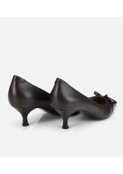01AYH313670A784 KADIN Deri Bordo Fiyonk Detaylı Ince Topuklu Stiletto fırsatları