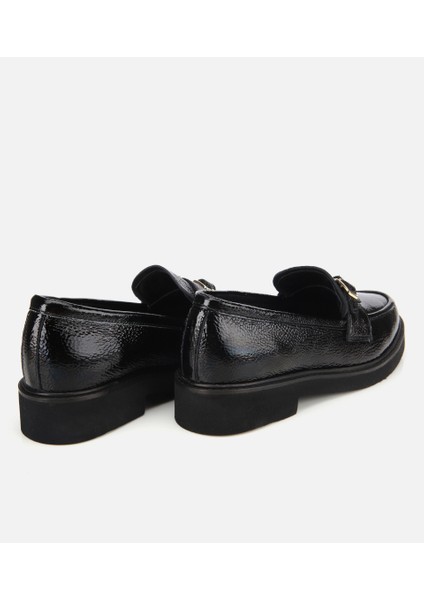 01AYH313640A100 KADIN Rugan Deri Siyah Tokalı Klasik Loafer fırsatları
