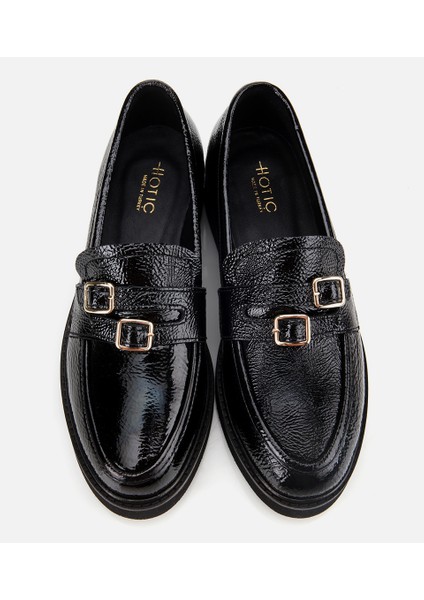 01AYH313640A100 KADIN Rugan Deri Siyah Tokalı Klasik Loafer