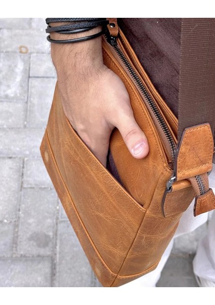 Hakiki Deri Erkek Çanta Askı Kayışlı Fermuarlı 2111 modelleri