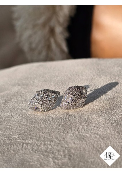 - Glow Earrings – Zirkon Kadın Küpe (KOD-305)