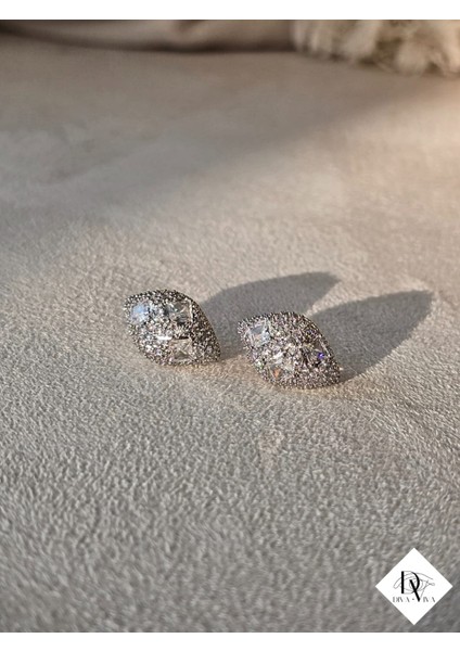 - Glow Earrings – Zirkon Kadın Küpe (KOD-305) modelleri