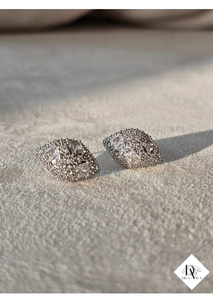 - Glow Earrings – Zirkon Kadın Küpe (KOD-305) fırsatları